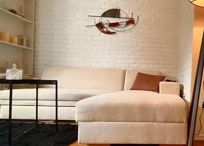 Cozy City Centre Апартаменти Бухарест